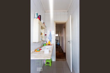 Casa à venda com 510m², 4 quartos e 3 vagas Casa à venda com 510m², 4 quartos e 3 vagasBanheiro