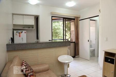 Sala/Cozinha de kitnet/studio à venda com 1 quarto, 35m² em Vila Suzana, São Paulo
