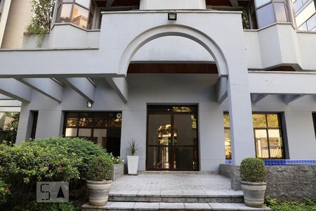 Studio à venda com 35m², 1 quarto e 1 vagaFachada do Condomínio