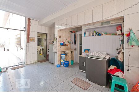 Casa à venda com 250m², 4 quartos e 4 vagas Casa à venda com 250m², 4 quartos e 4 vagasLavanderia