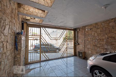 Casa à venda com 250m², 4 quartos e 4 vagas Casa à venda com 250m², 4 quartos e 4 vagasGaragem