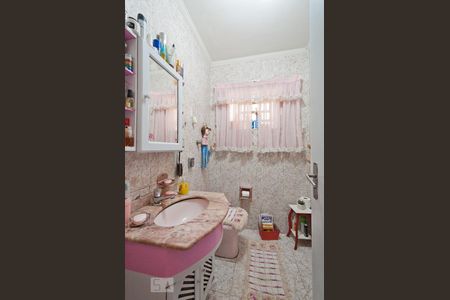 Banheiro Social de casa à venda com 4 quartos, 250m² em Vila Ré, São Paulo