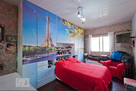 Suíte de casa à venda com 4 quartos, 250m² em Vila Ré, São Paulo