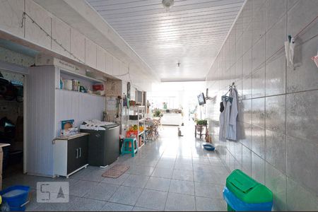 Casa à venda com 250m², 4 quartos e 4 vagas Casa à venda com 250m², 4 quartos e 4 vagasLavanderia