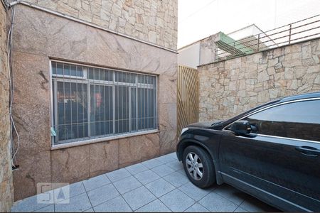 Casa à venda com 250m², 4 quartos e 4 vagas Casa à venda com 250m², 4 quartos e 4 vagasGaragem