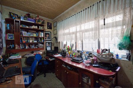 Casa à venda com 250m², 4 quartos e 4 vagas Casa à venda com 250m², 4 quartos e 4 vagasEscritório