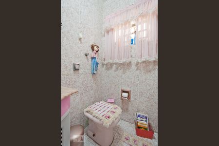 Banheiro Social de casa à venda com 4 quartos, 250m² em Vila Ré, São Paulo