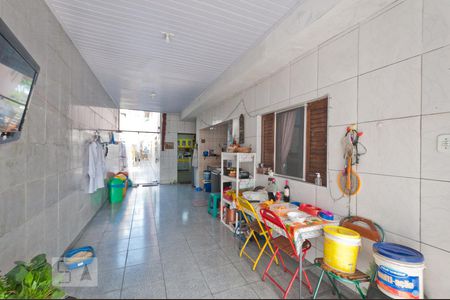 Casa à venda com 250m², 4 quartos e 4 vagas Casa à venda com 250m², 4 quartos e 4 vagasLavanderia