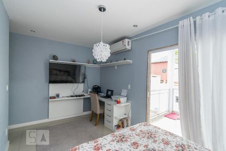 Casa de condomínio à venda com 650m², 6 quartos e 4 vagasSuíte 3 (2º andar)