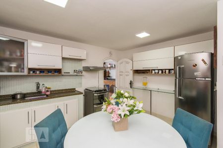 Casa de condomínio à venda com 650m², 6 quartos e 4 vagasCozinha