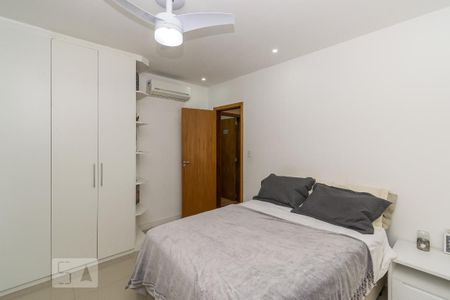 Casa de condomínio à venda com 650m², 6 quartos e 4 vagasQuarto 3 (2º andar)