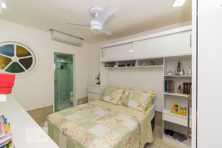 Casa de condomínio à venda com 650m², 6 quartos e 4 vagasSuíte 1