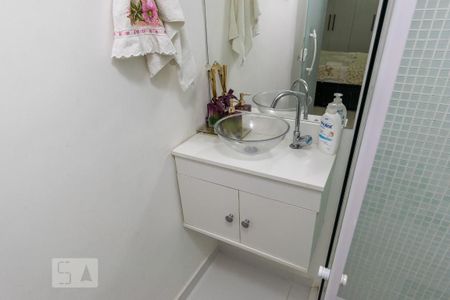 Casa de condomínio à venda com 650m², 6 quartos e 4 vagasBanheiro da Suíte 1 - Armário