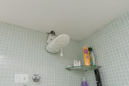 Casa de condomínio à venda com 650m², 6 quartos e 4 vagasBanheiro Social 1 - Chuveiro elétrico