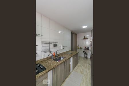 Casa de condomínio à venda com 650m², 6 quartos e 4 vagasCozinha (2º andar)