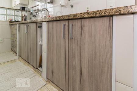 Casa de condomínio à venda com 650m², 6 quartos e 4 vagasCozinha (2º andar) - Armários