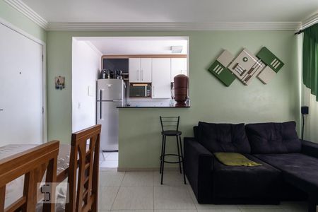 Sala de apartamento para alugar com 2 quartos, 43m² em Santo Amaro, São Paulo