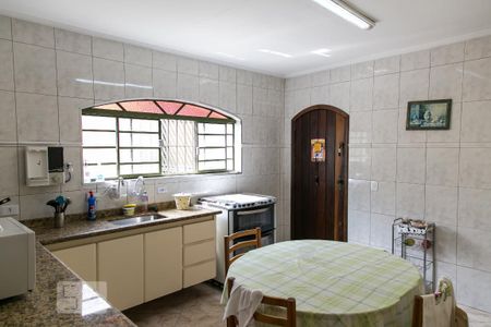 Casa à venda com 200m², 3 quartos e 3 vagasCozinha