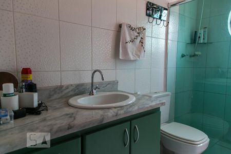 Casa à venda com 200m², 3 quartos e 3 vagasBanheiro da Suíte