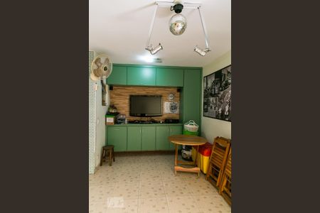 Casa à venda com 200m², 3 quartos e 3 vagasÁrea de Serviço