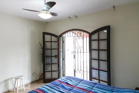 Suíte de casa à venda com 3 quartos, 200m² em Jardim Guanca, São Paulo