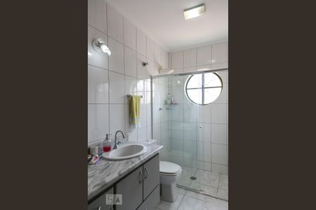 Casa à venda com 200m², 3 quartos e 3 vagasBanheiro