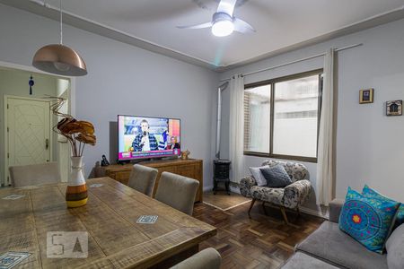 Sala de apartamento à venda com 2 quartos, 61m² em São João, Porto Alegre
