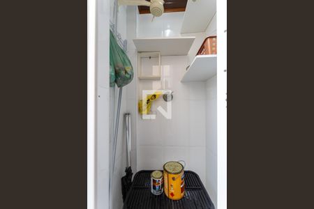 Apartamento para alugar com 65m², 3 quartos e sem vaga Apartamento para alugar com 65m², 3 quartos e sem vagaBanheiro de Serviço