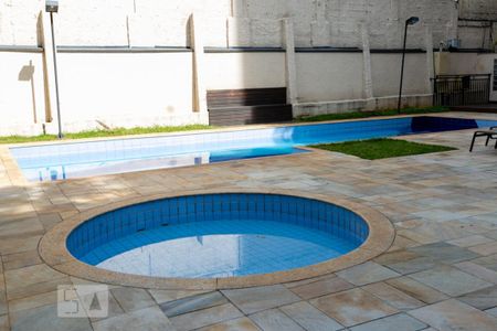 Apartamento para alugar com 58m², 3 quartos e 1 vaga Apartamento para alugar com 58m², 3 quartos e 1 vagaÁrea Comum - Piscina