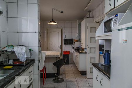 Apartamento à venda com 142m², 4 quartos e 4 vagasCozinha
