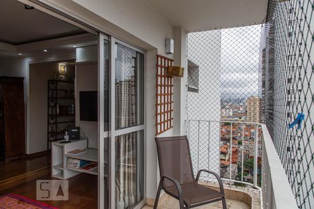 Apartamento à venda com 142m², 4 quartos e 4 vagasVaranda