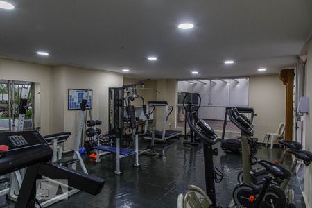 Apartamento à venda com 142m², 4 quartos e 4 vagasAcademia