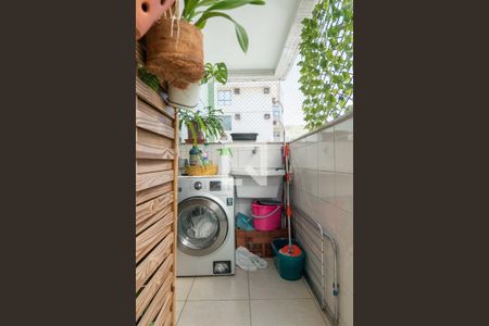 Apartamento à venda com 80m², 2 quartos e 1 vagaÁrea de Serviço