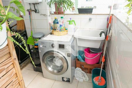 Apartamento à venda com 80m², 2 quartos e 1 vagaÁrea de Serviço