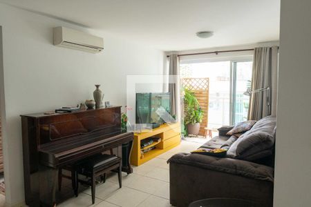 Sala  de apartamento à venda com 2 quartos, 80m² em Vital Brasil, Niterói