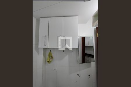 Banheiro de kitnet/studio à venda com 1 quarto, 28m² em Aclimação, São Paulo