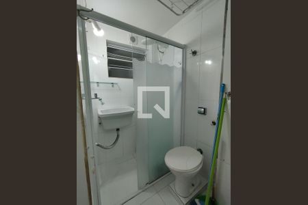Banheiro de kitnet/studio à venda com 1 quarto, 28m² em Aclimação, São Paulo