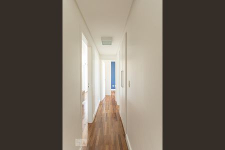 Corredor de apartamento à venda com 3 quartos, 76m² em Barra Funda, São Paulo