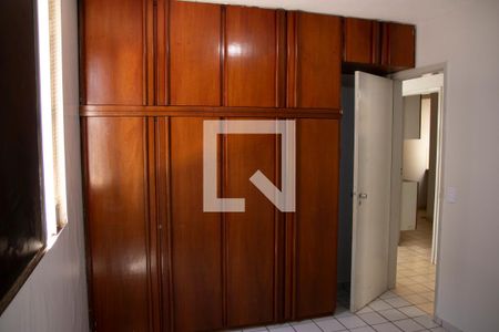Quarto 1 de apartamento para alugar com 2 quartos, 55m² em Parque Acalanto, Goiânia