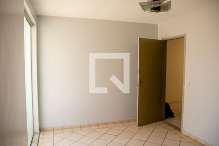 Sala de apartamento para alugar com 2 quartos, 55m² em Parque Acalanto, Goiânia