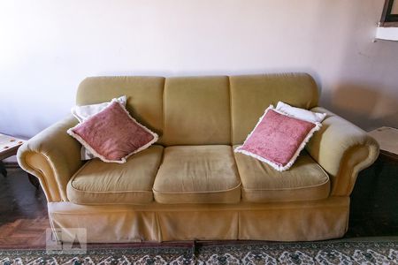 Detalhe de casa à venda com 4 quartos, 150m² em Vila Nova, Porto Alegre