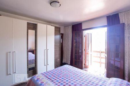 Casa à venda com 150m², 4 quartos e 2 vagasSuíte