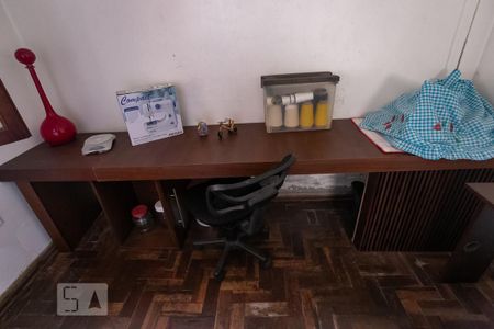 Casa à venda com 150m², 4 quartos e 2 vagasDetalhe