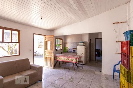 Casa à venda com 150m², 4 quartos e 2 vagasChurrasqueira