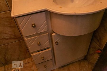 Casa à venda com 150m², 4 quartos e 2 vagasDetalhe