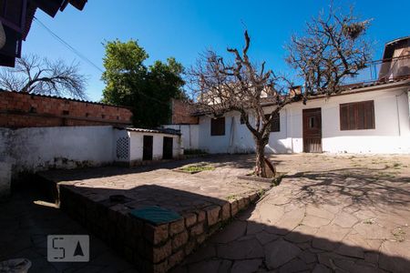 Casa à venda com 150m², 4 quartos e 2 vagasPátio