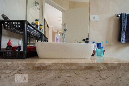 Casa à venda com 206m², 3 quartos e 3 vagasBanheiro da Suíte 