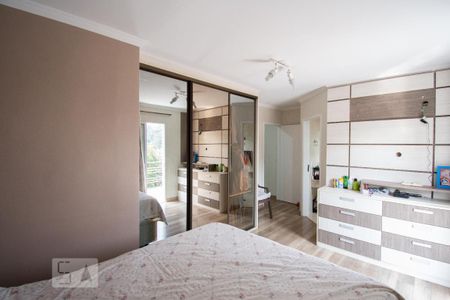 Casa à venda com 206m², 3 quartos e 3 vagassuíte