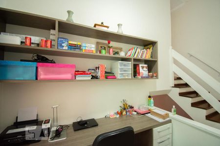 Casa à venda com 206m², 3 quartos e 3 vagasEscritório