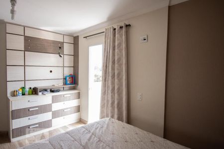 Casa à venda com 206m², 3 quartos e 3 vagassuíte